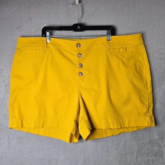 LOFT Shorts Loft 22w Plus Size Shorts Button Front Dandelion